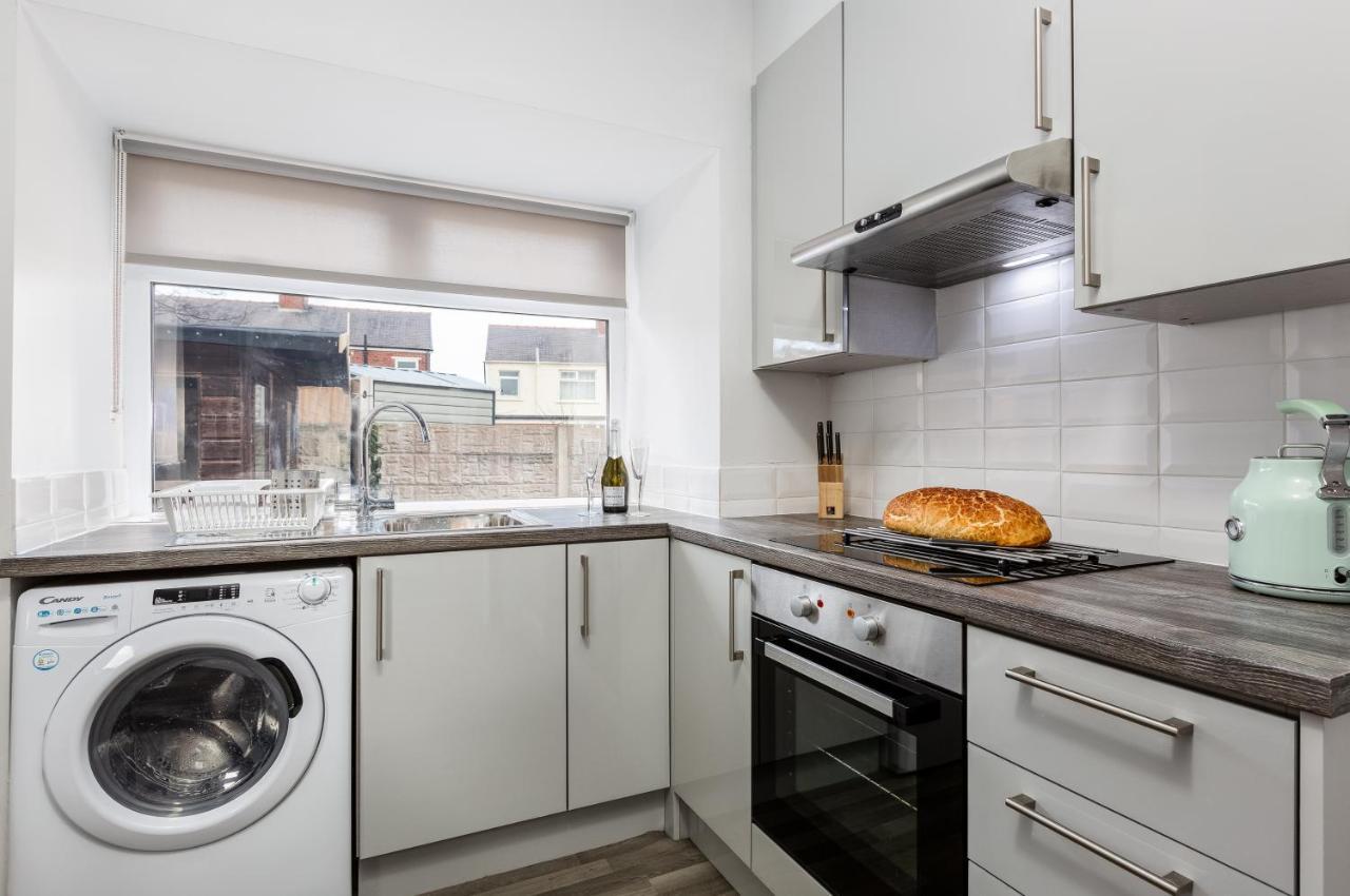 Hillside House - 2 Bedrooms Parking Wi-Fi Hospital Blackpool Eksteriør billede