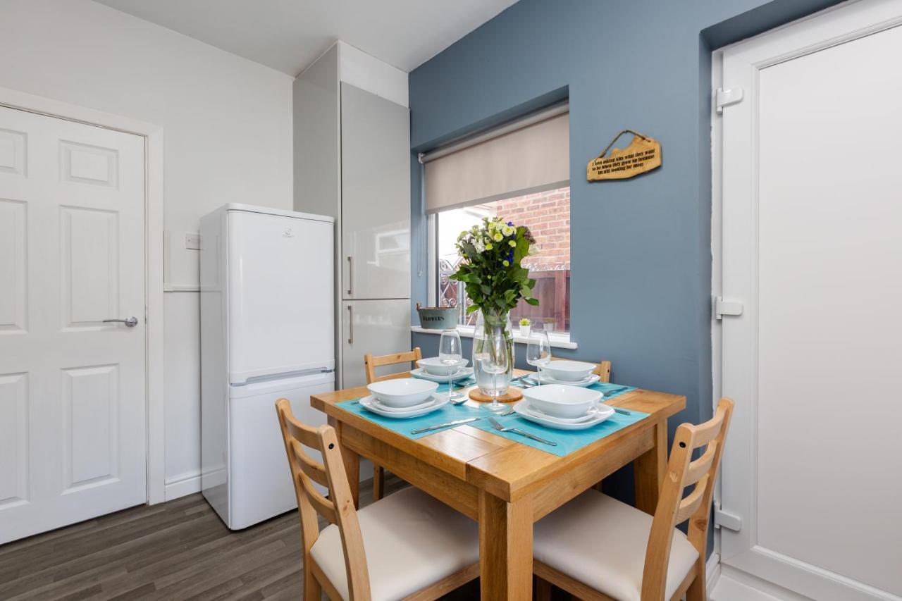 Hillside House - 2 Bedrooms Parking Wi-Fi Hospital Blackpool Eksteriør billede
