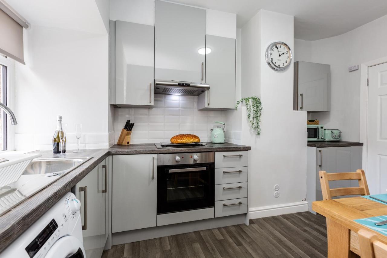 Hillside House - 2 Bedrooms Parking Wi-Fi Hospital Blackpool Eksteriør billede