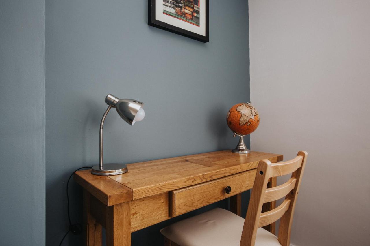 Hillside House - 2 Bedrooms Parking Wi-Fi Hospital Blackpool Eksteriør billede